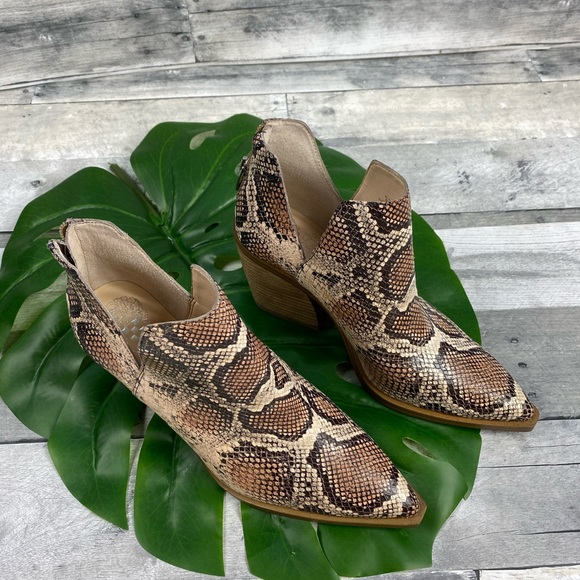 Vince Camuto snakeskin boots gigietta spiced sand - Picture 3 of 8